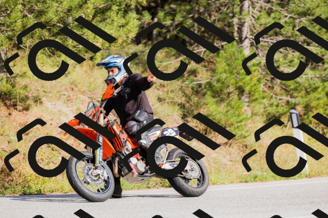 202509271548-_04A0561_c3