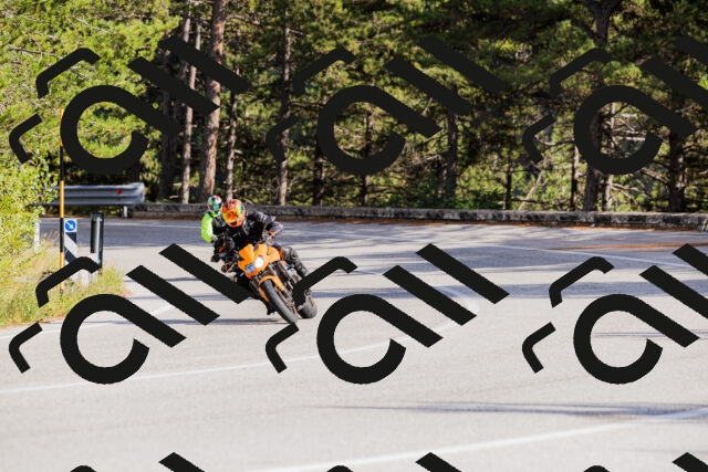 202509271553-_04A0580_c3