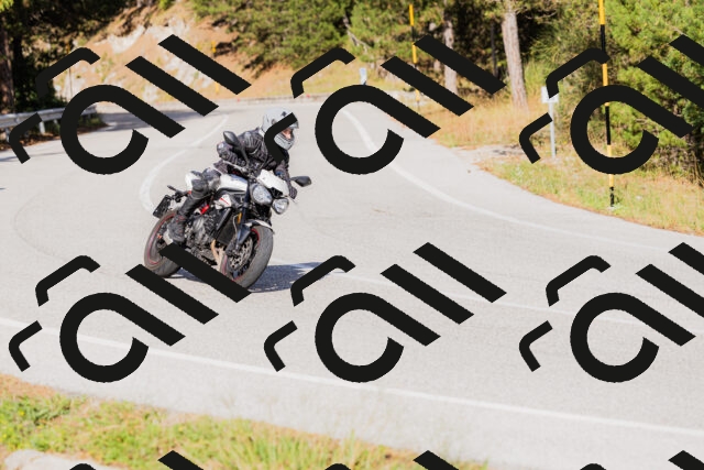 202509271556-_04A0590_c3