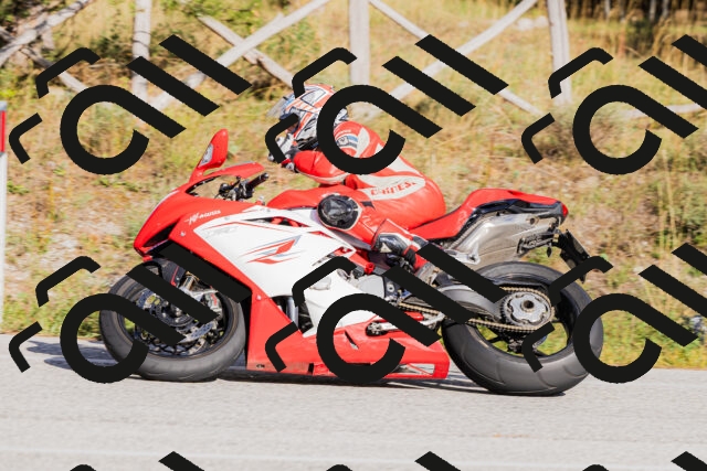 202509271558-_04A0598_c3