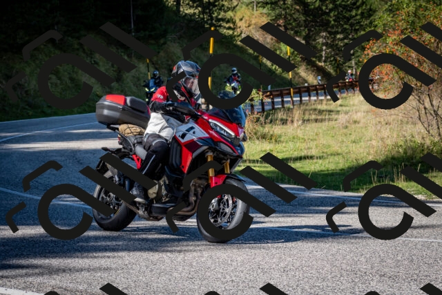 202509271230-DSC_6776_c2