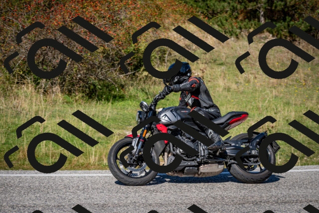 202509271235-DSC_6835_c2