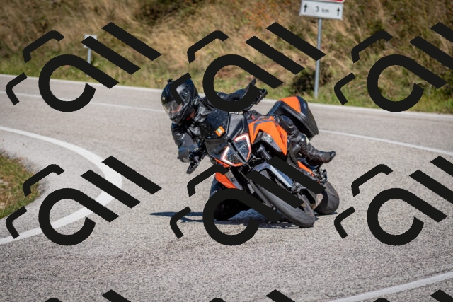 202509271251-DSC_6946_c2