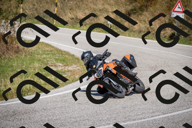 202509271253-DSC_6966_c2