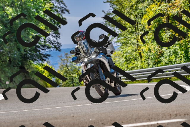 202509271245-DSC_4004_d2_