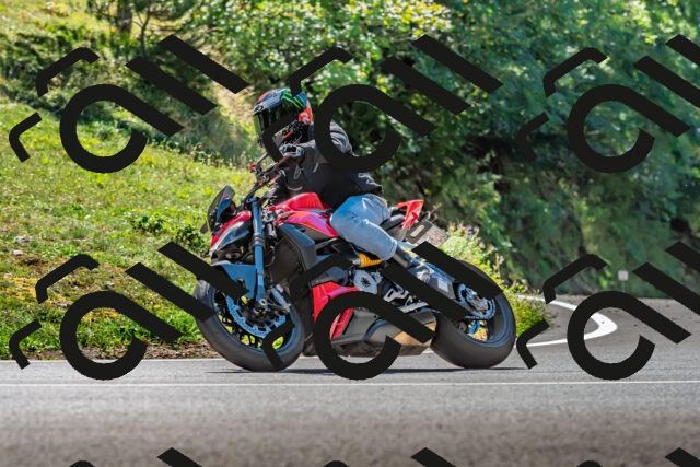 202509271304-DSC_4081_d2_