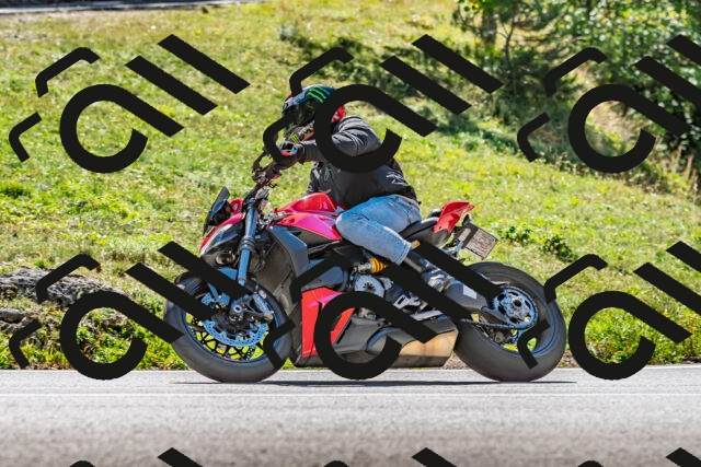 202509271304-DSC_4082_d2_