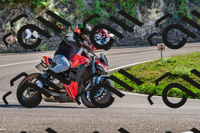 202509271448-DSC_4370_d2_