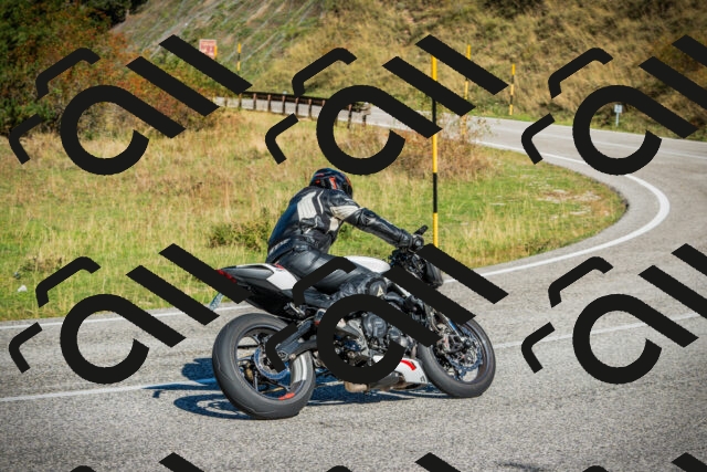 202509281107-DSC01094_c1_