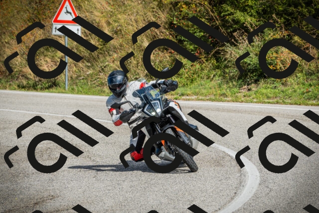 202509281201-DSC01421_c1_