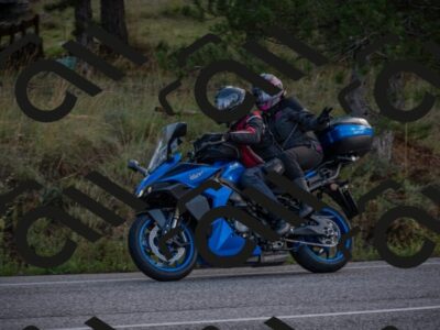 20250928105032-_5005640_am_