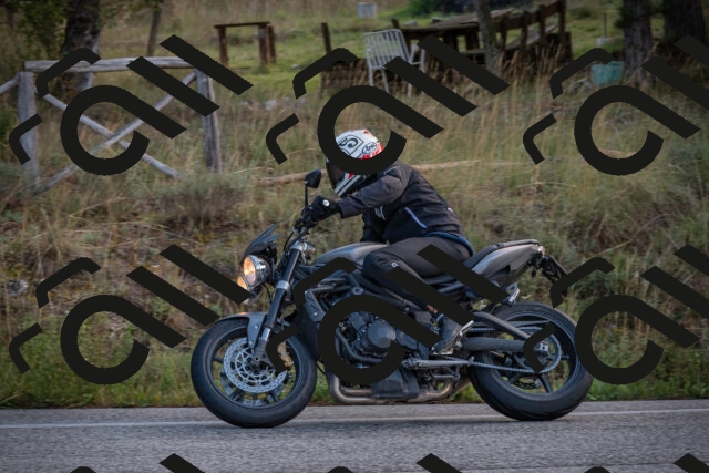 20250928105103-_5005649_am_