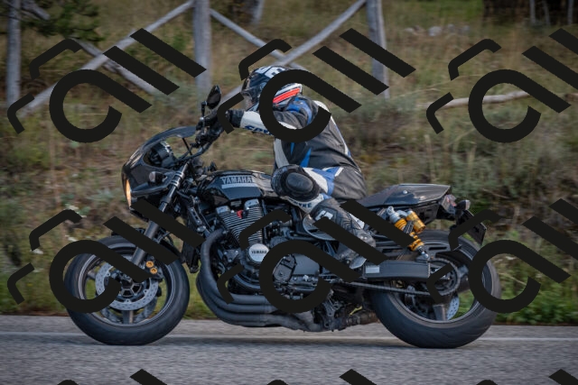 20250928120200-_5005957_am_