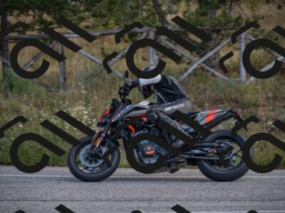 20250928120203-_5005960_am_