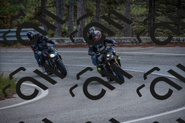 20250928120218-_5005961_am_