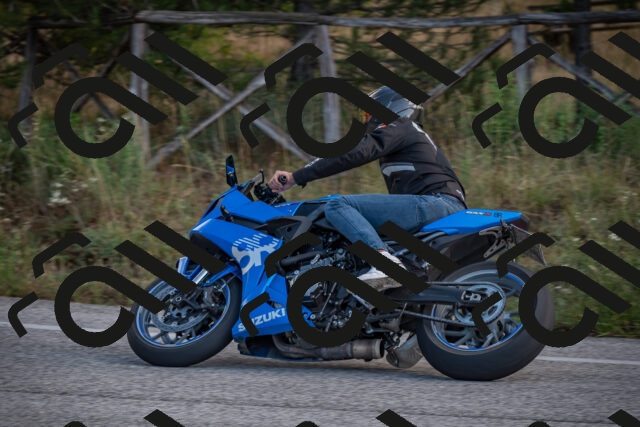 20250928120603-_5005986_am_