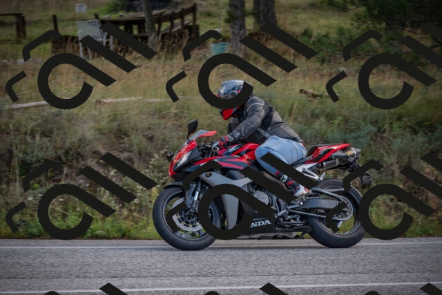 20250928120648-_5005995_am_