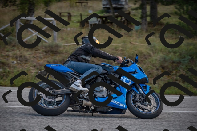 20250928122245-_5006028_am_