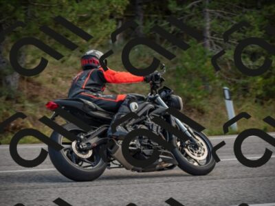 20250928123701-_5006086_am_