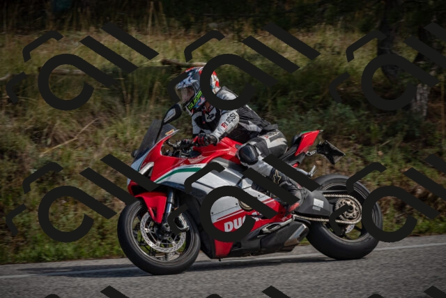 20250928130305-_5006260_am_