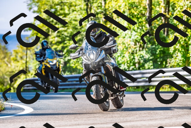 202509281056-DSC_4883_d2_