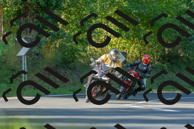 20250928095527_-R027831_r2