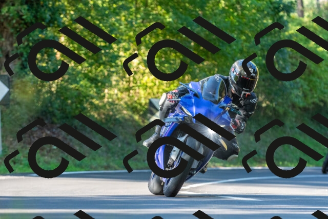 20250928095529_-R027838_r2