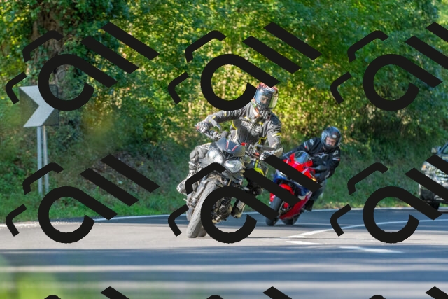 20250928095530_-R027840_r2