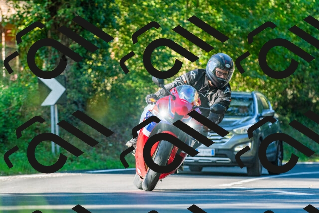 20250928095531_-R027843_r2