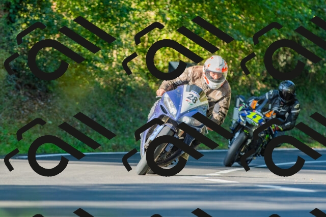 20250928095819_-R027862_r2