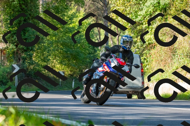 20250928100109_-R027877_r2