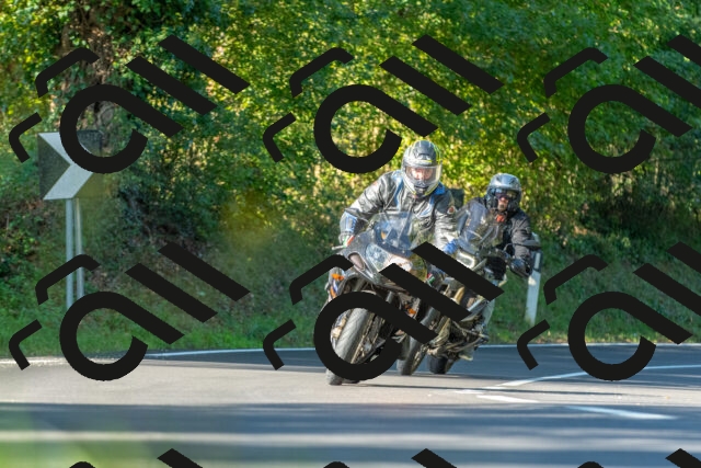 20250928100326_-R027891_r2