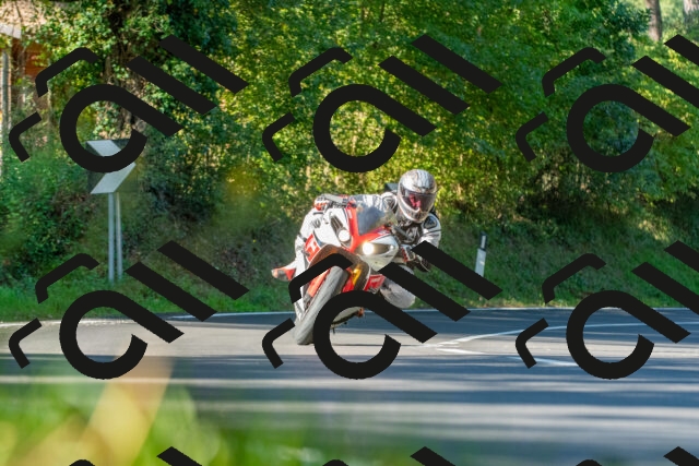 20250928100606_-R027928_r2