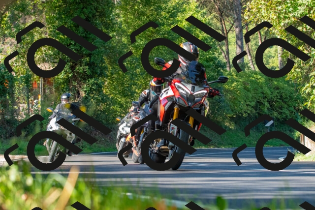 20250928100626_-R027938_r2