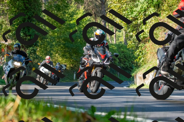 20250928100626_-R027940_r2