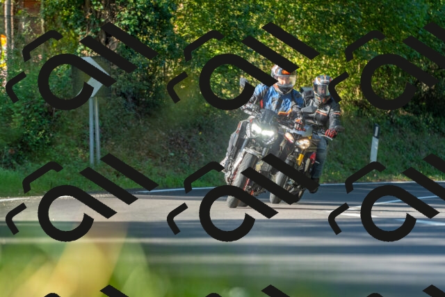 20250928100644_-R027956_r2