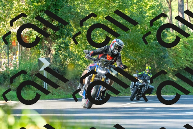 20250928100827_-R027982_r2