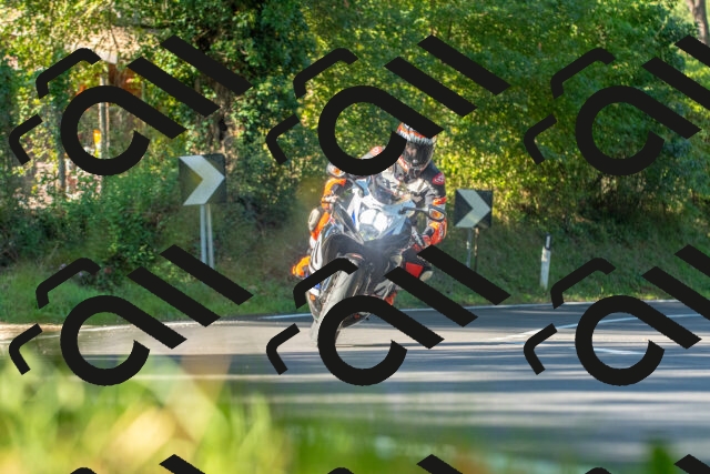 20250928101005_-R028013_r2