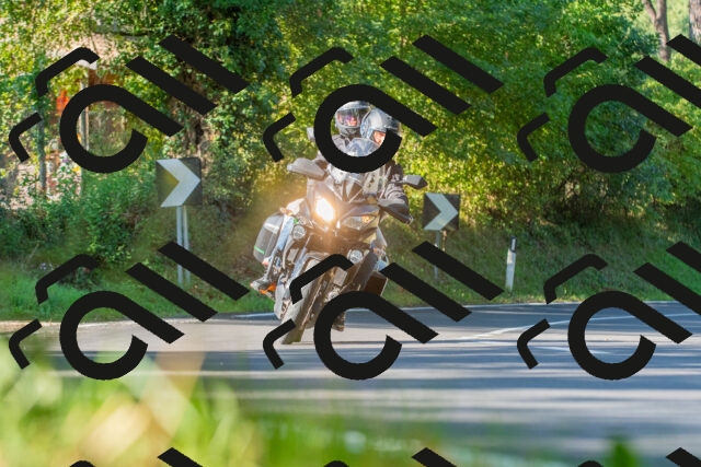 20250928101011_-R028018_r2