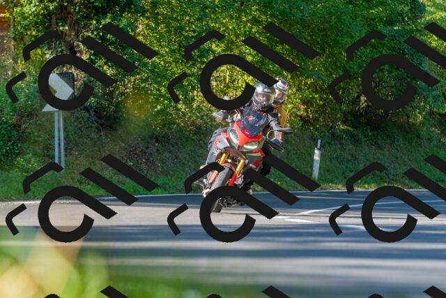 20250928101101_-R028032_r2