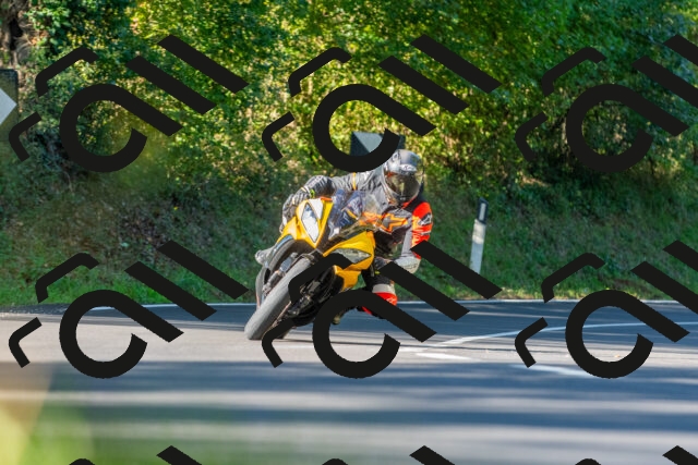 20250928101123_-R028038_r2