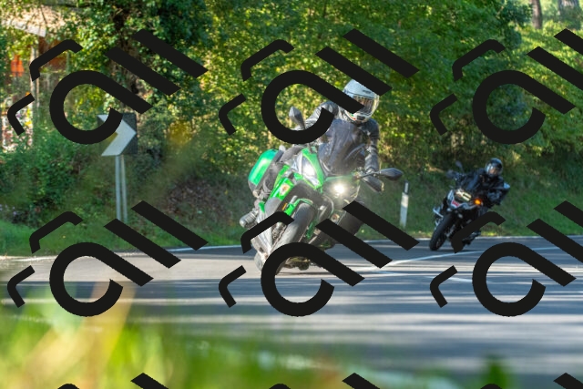 20250928101154_-R028065_r2