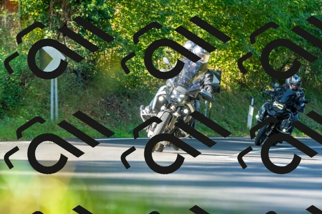 20250928101237_-R028073_r2