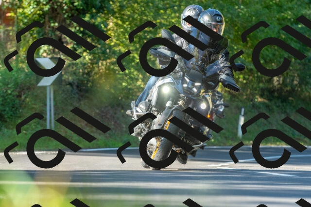 20250928101237_-R028075_r2