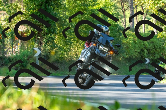 20250928101238_-R028078_r2