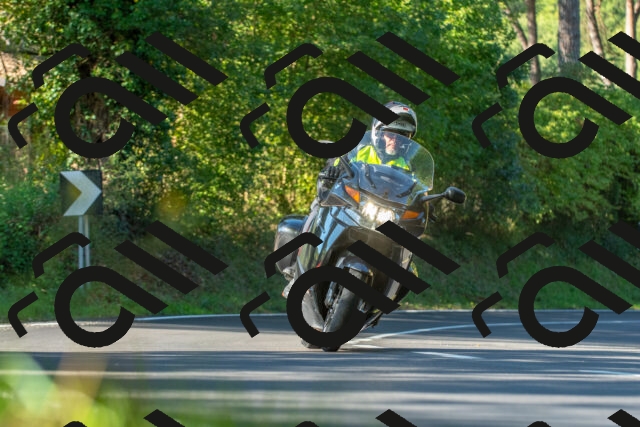 20250928101241_-R028082_r2