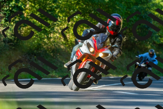 20250928101500_-R028093_r2