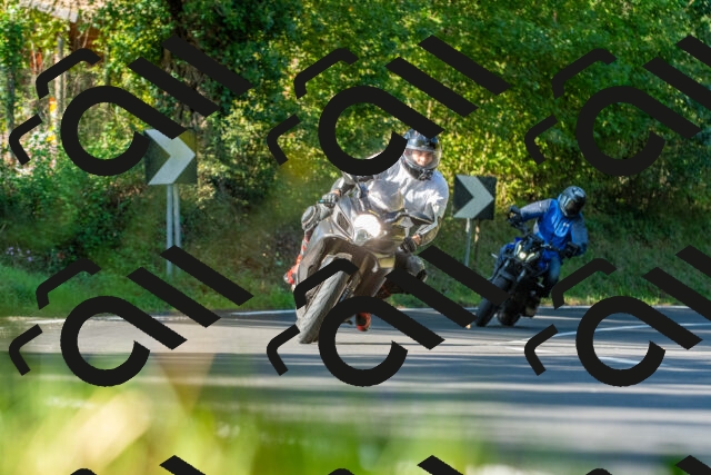 20250928102630_-R028160_r2