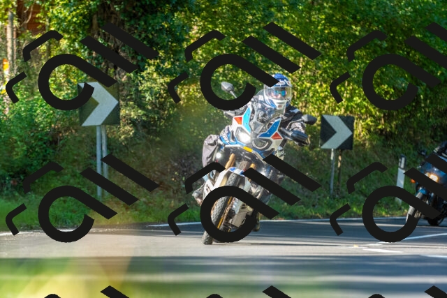 20250928102652_-R028169_r2