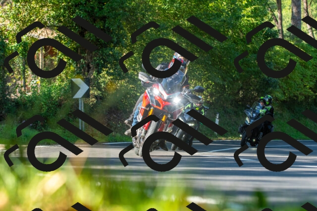 20250928102657_-R028187_r2